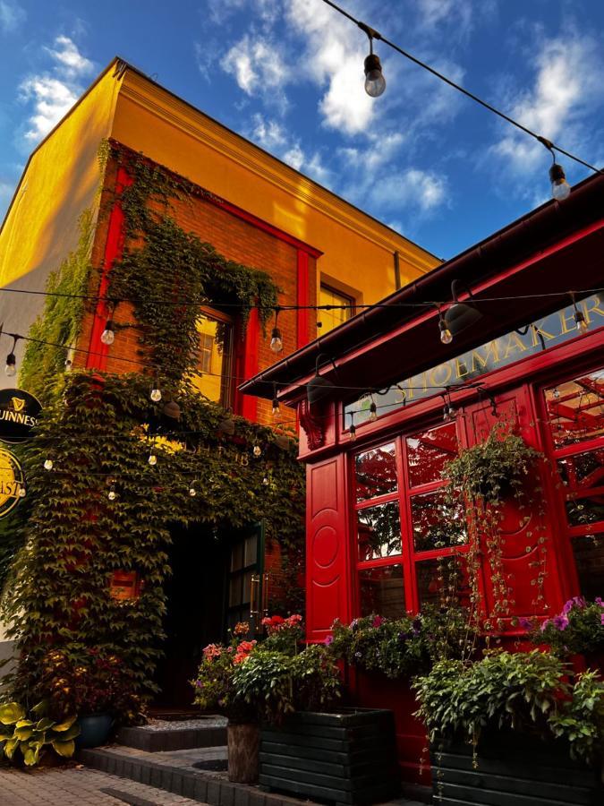 Shoemaker Irish Pub & Accommodation Kielce Kültér fotó