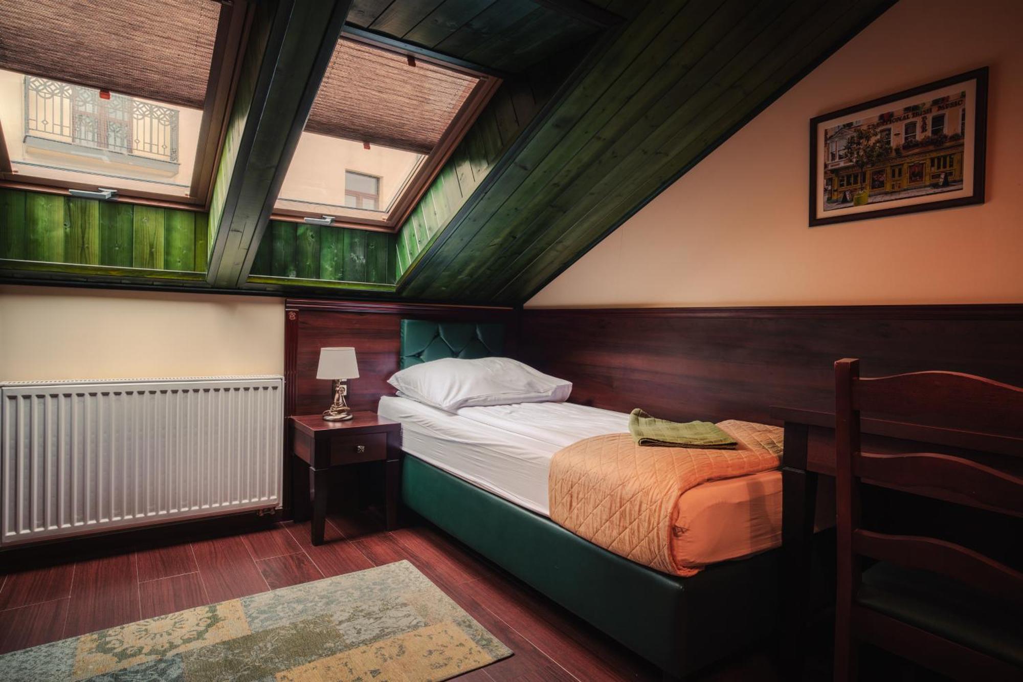 Shoemaker Irish Pub & Accommodation Kielce Kültér fotó