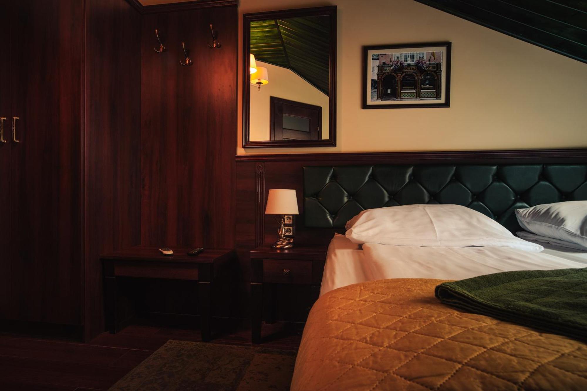 Shoemaker Irish Pub & Accommodation Kielce Kültér fotó