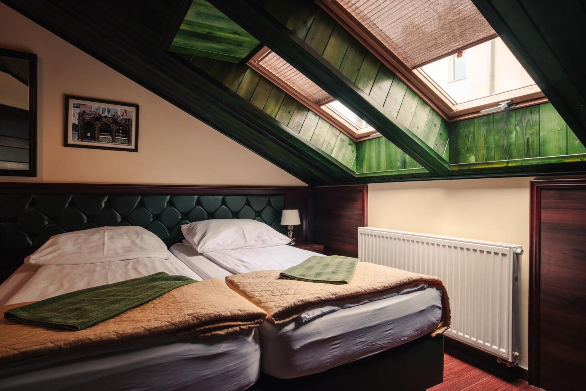 Shoemaker Irish Pub & Accommodation Kielce Kültér fotó